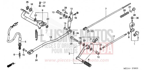 PEDALE VT750C4 de 2004